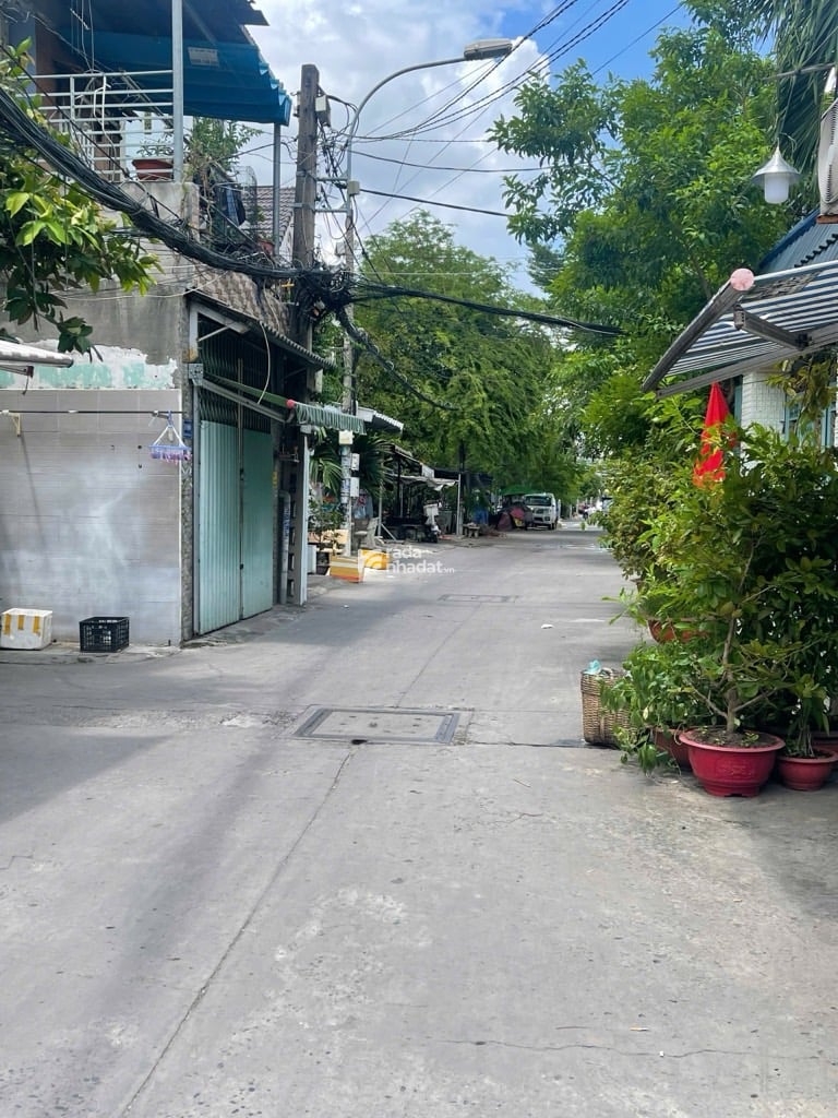 NGAY AEON MALL, MTKD ĐÔ ĐỐC LONG, TÂN PHÚ, 76M2 ĐẤT TIỆN XÂY. GIẢM 550TR CHỈ 7.15T TL TỐT