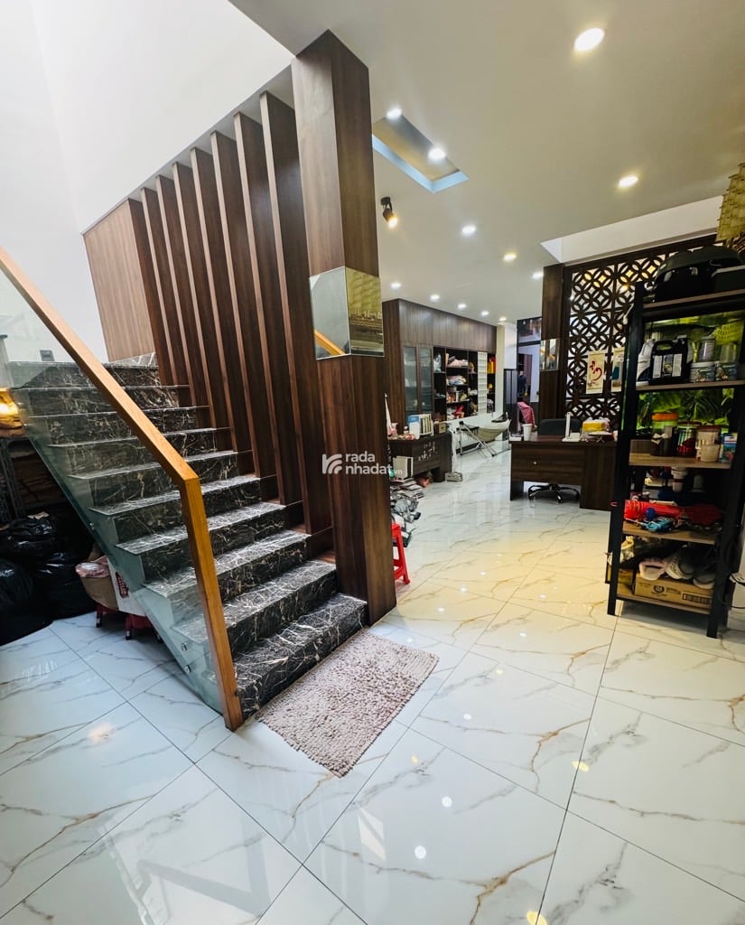 Bán nhà  gần bình long  văn cao