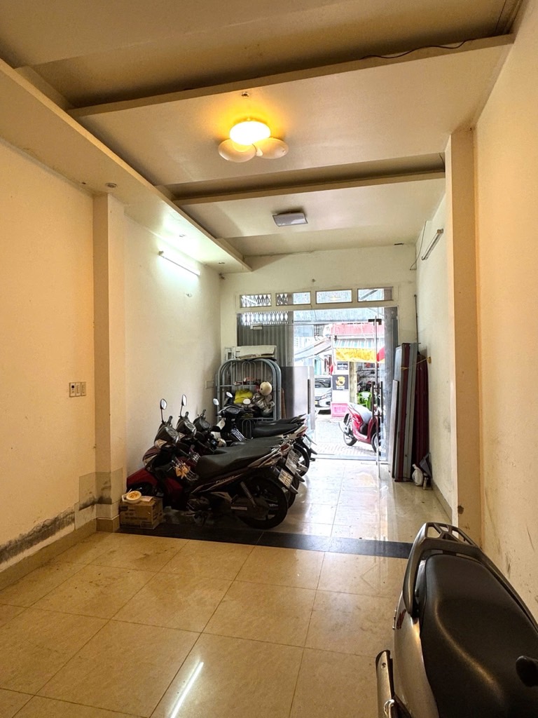  BÁN NHÀ MẶT TIỀN HẺM KINH DOANH ĐƯỜNG LẠC LONG QUÂN , QUẬN 11 ( 57m2 