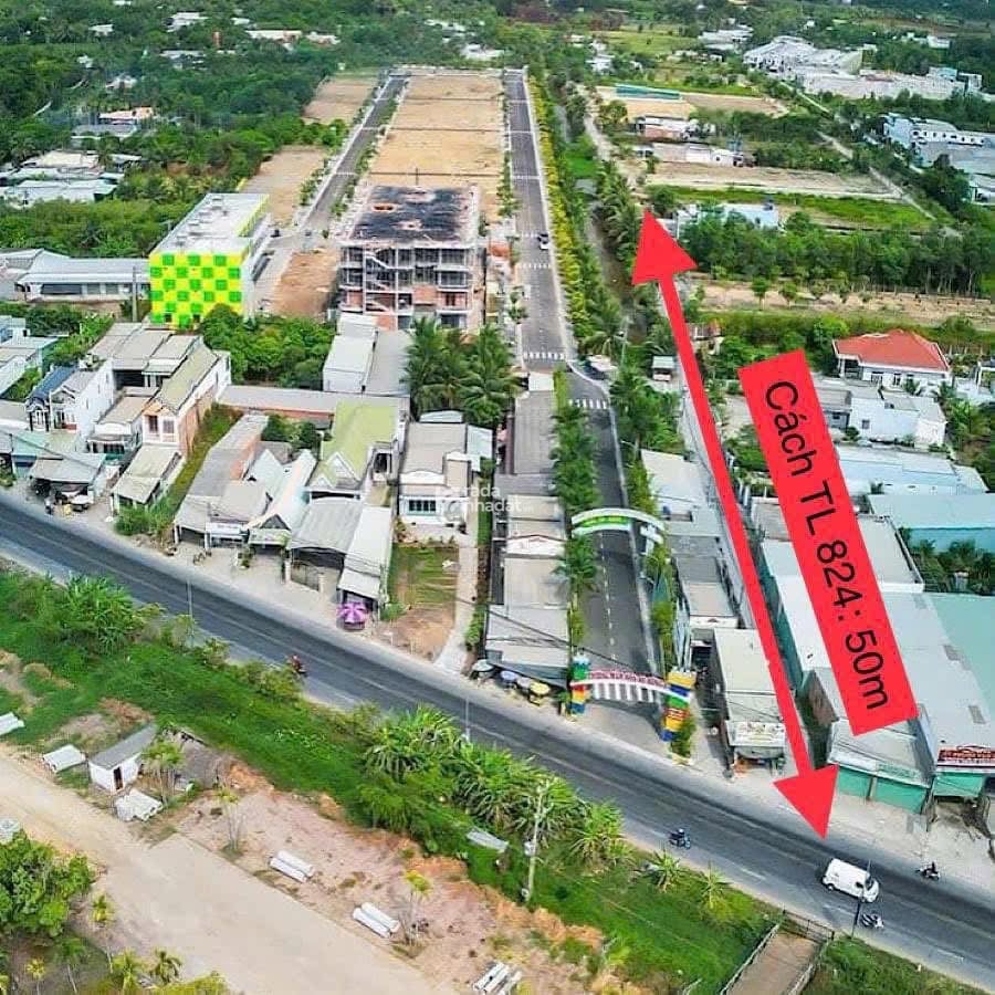 Cần bán lô đất mặt tiền DT824 - thị trấn Đức Hoà -  125m2 1ty2