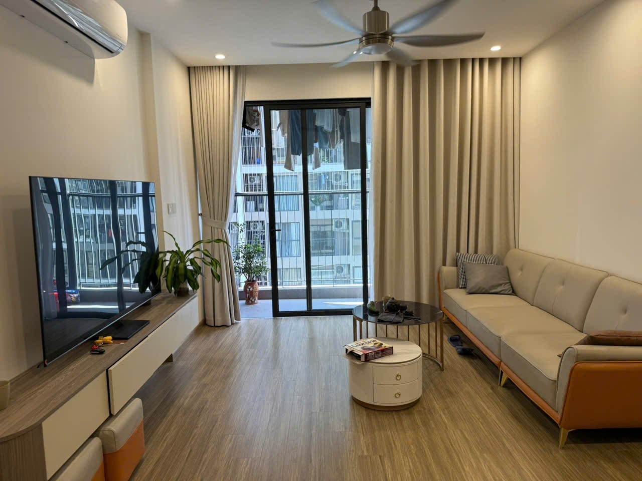 Chủ nhà bán CH 2PN1 DT 73,8m2 Full NT toà TC2 The Canopy Vinhomes Smart City