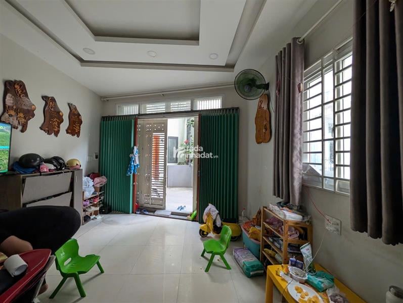 SÁT MT PHAN XÍCH LONG, PHÚ NHUẬN, 30M2 SẴN 3 TẦNG ĐÚC BTCT. GIẢM 350TR CHỈ 6.3T TL 