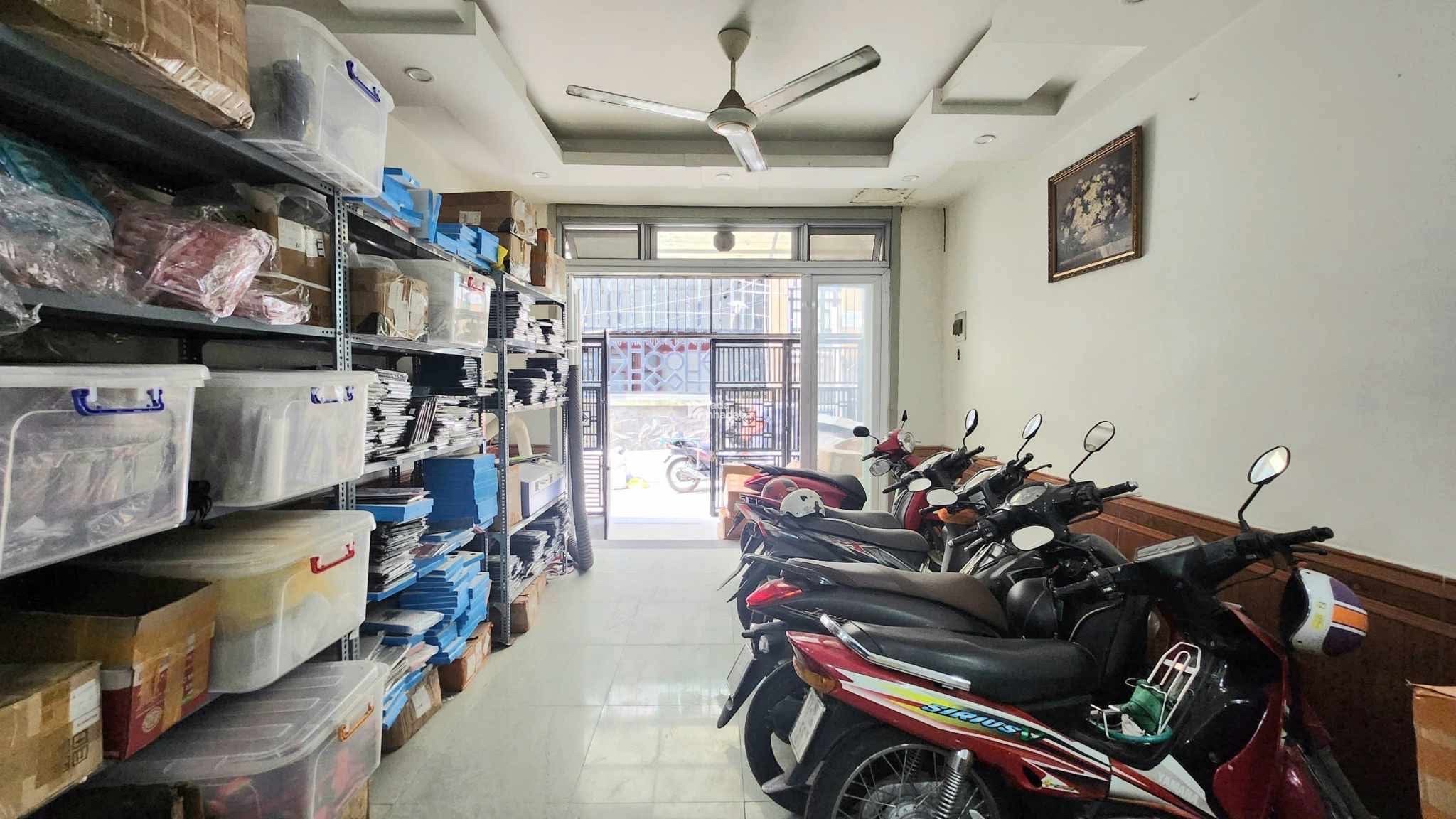 XOẮN CHỦ BÁN GẤP NHÀ 3 THÁNG 2 - QUẬN 10 HXH - DT:65M2 (416) 4 TẦNG - CHỈ 13,3 TỶ