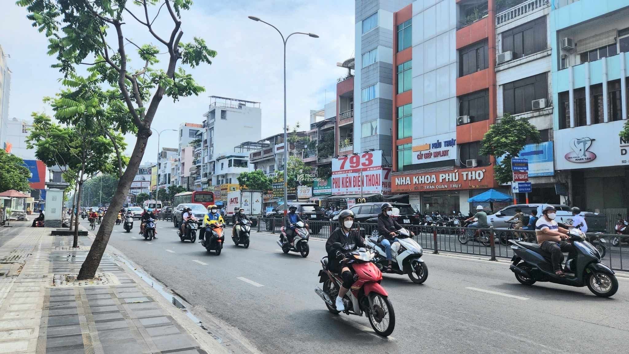 XOẮN CHỦ BÁN GẤP NHÀ 3 THÁNG 2 - QUẬN 10 HXH - DT:65M2 (416) 4 TẦNG - CHỈ 13,3 TỶ