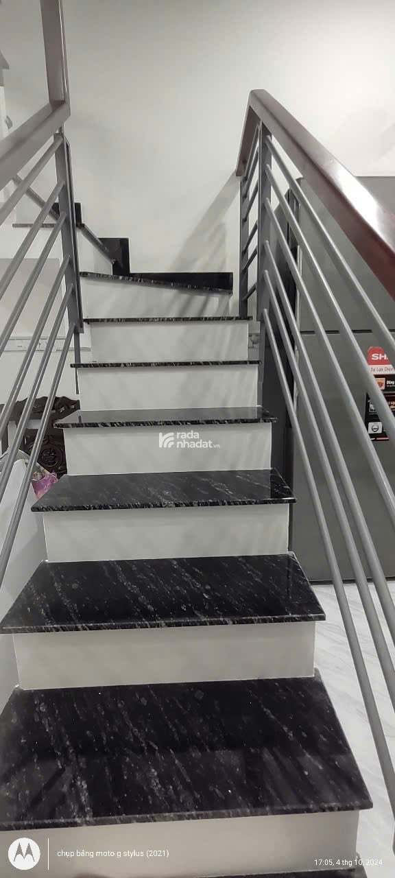 BÁN NHÀ LÝ THÁI TỔ Q10 - KINH DOANH TỐT - NHÀ 3 TẦNG - GIÁ CHỈ 11 TỶ