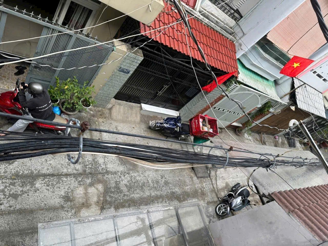 HẺM XE HƠI - GẦN CHỢ BÀ CHIỂU - 52M2 - SỔ VUÔNG - CHỈ 6,X TỶ