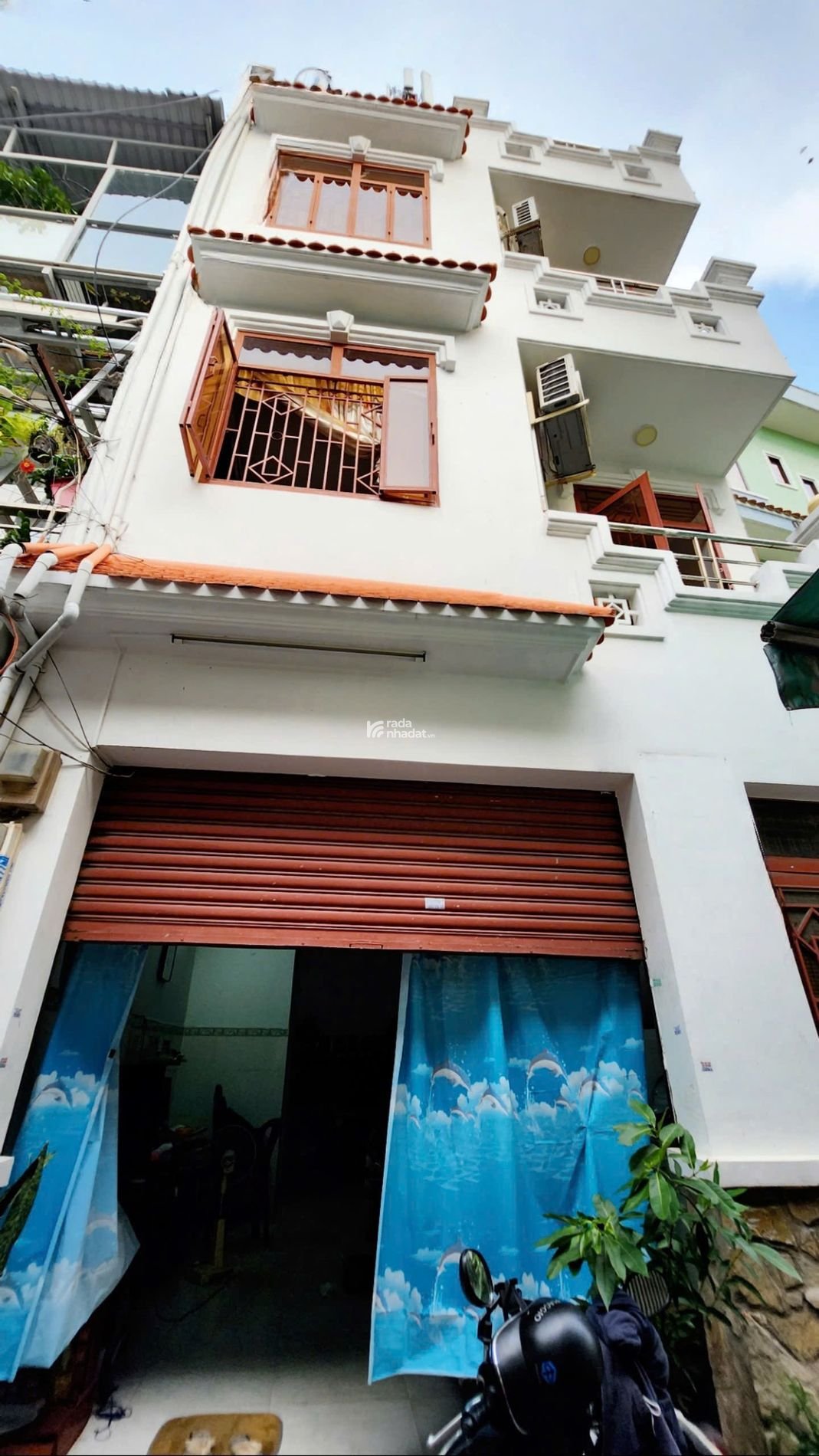 Hxh Thạch Lam, 40m2, ngang 5.2m, 5 tầng BTCT 5PN, chỉ 6.5 tỷ, nhà đẹp ở ngay