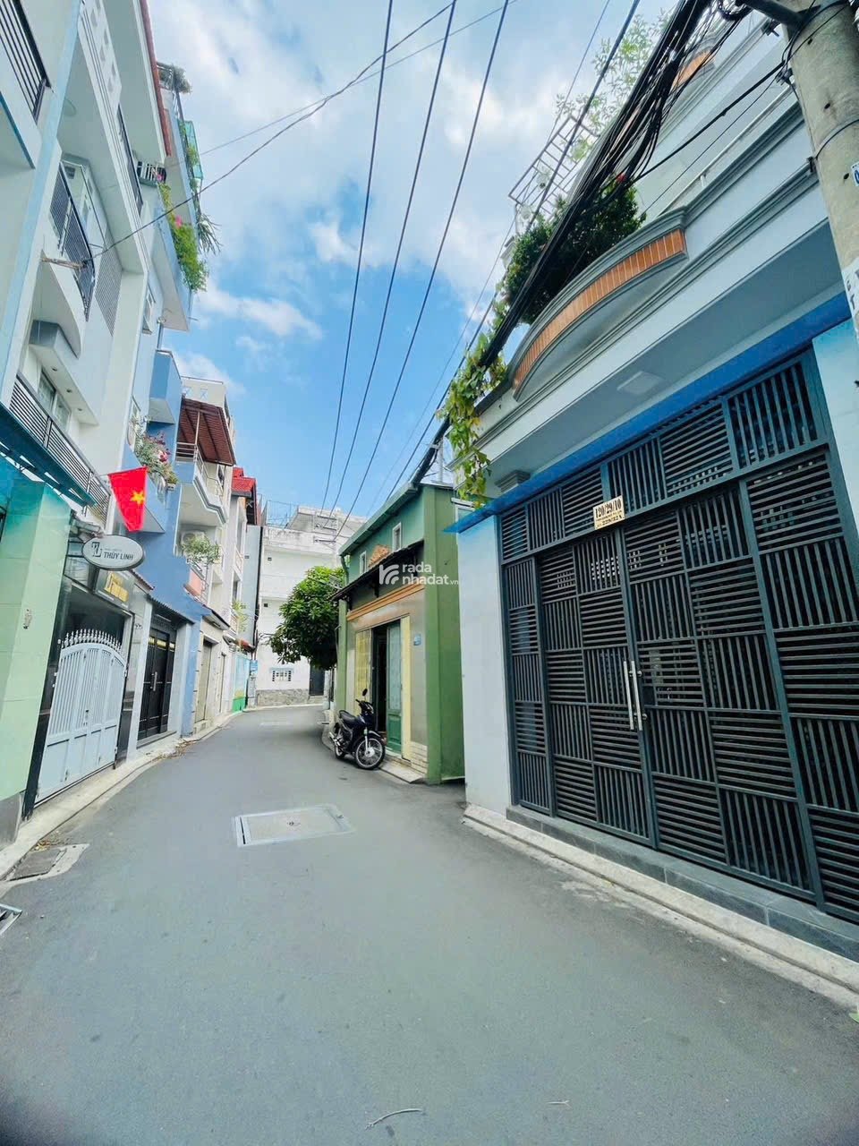 Nhà ở hẻm xe ba gác,giá hợp lý 