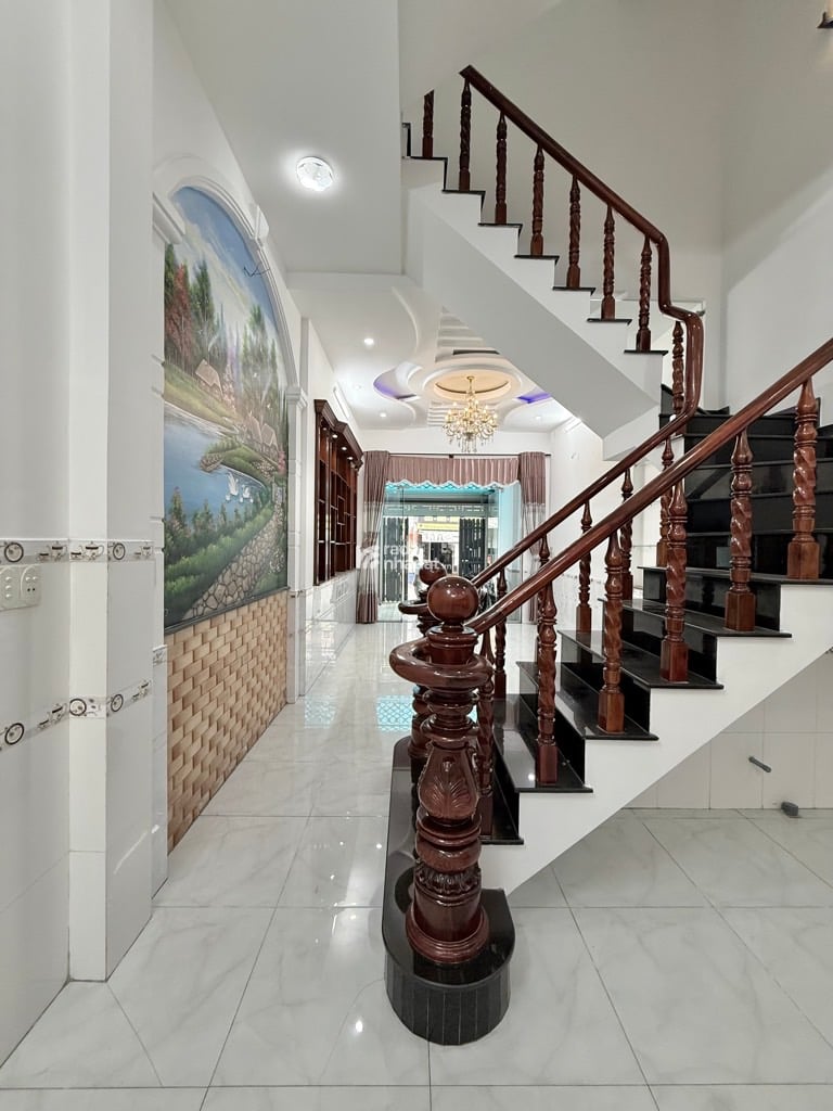 BÁN NHÀ NGUYỄN ẢNH THỦ QUẬN 12 – DIỆN TÍCH 74m2 – NHÀ 3 TẦNG MỚI ĐẸP – CHỈ 8.9 TỶ