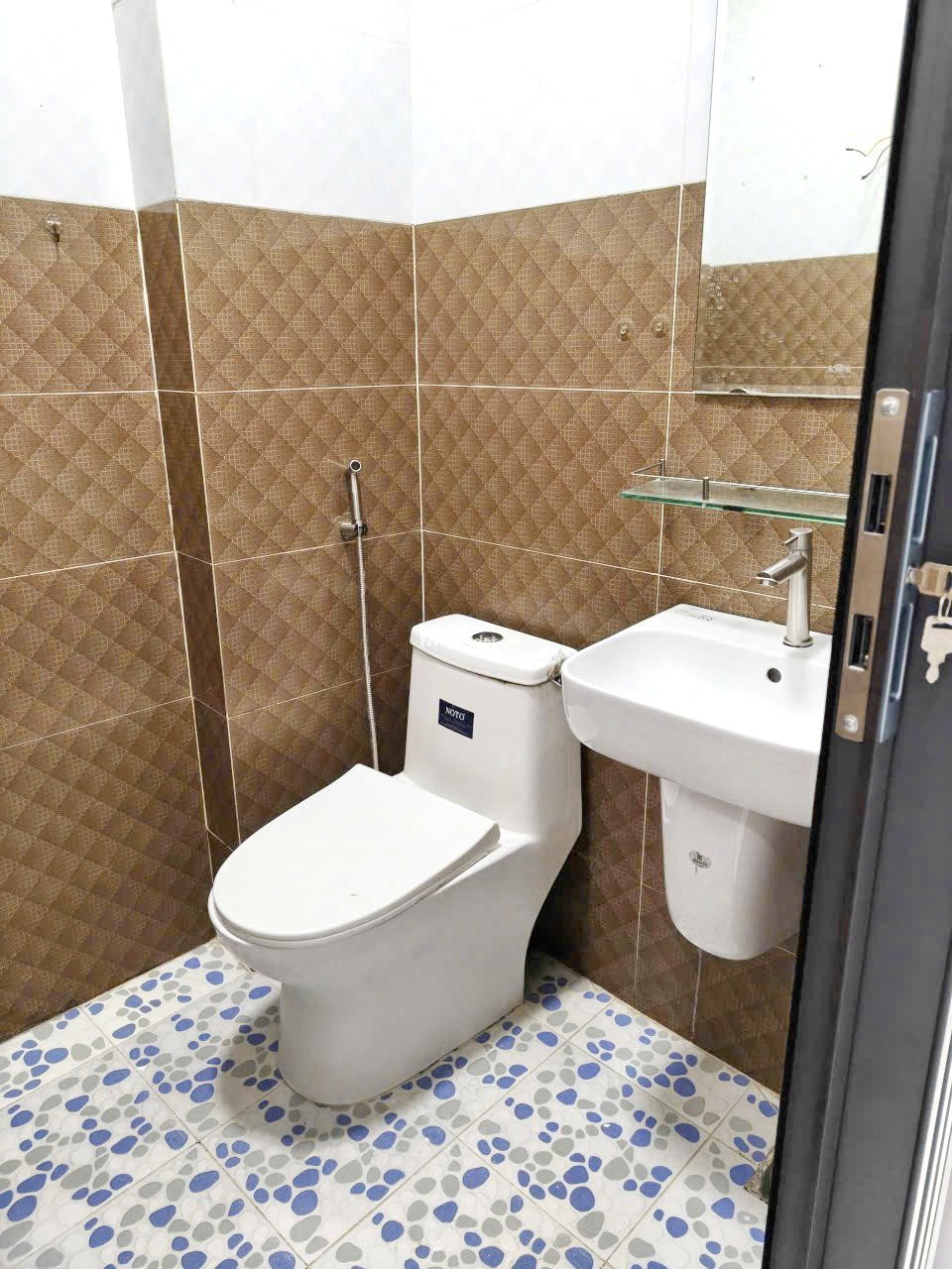 Bán nhà mới 1 lầu hẻm 314 đường Âu Dương Lân P.3 Quận 8