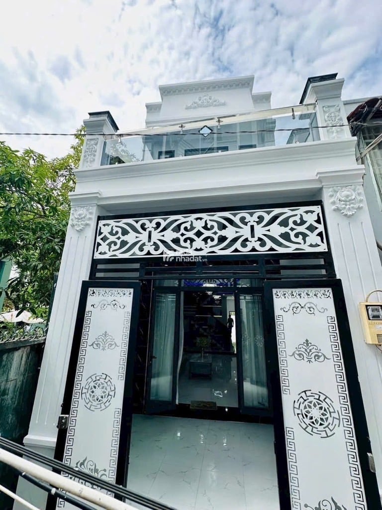 Bán nhà Quận 7 ô tô đỗ sát cửa 105m2 ngang 4m dài 26m nhà 2 tầng 4 phòng ngủ chỉ 7 tỷ nhỉnh