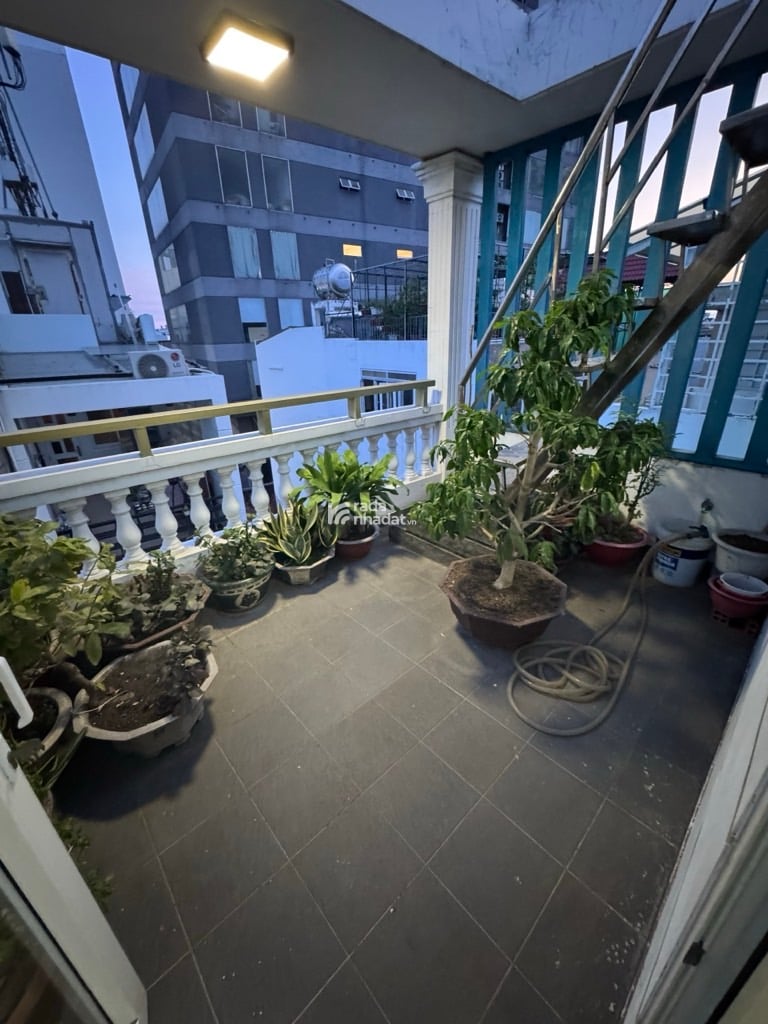 5 TẦNG NỘI THẤT CAO CẤP TRẦN BÌNH TRỌNG-P.1- Q.5- DT: 3.9*10.8M- 9 TỶ 7