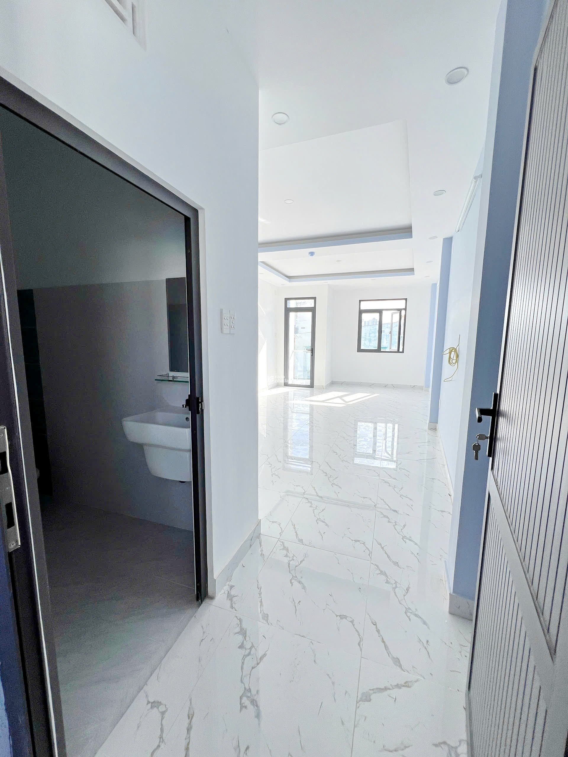 Bán CHDV mới 12 phòng 7.3x20m HXH Phạm Thế Hiển P.5 Quận 8