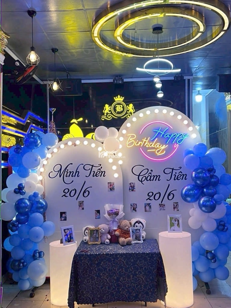 Mặt Tiền Kinh Doanh Ngang Lớn Gần 13M 4 Tầng Đang Kinh Doanh Karaoke, Dòng Tiền Khủng.