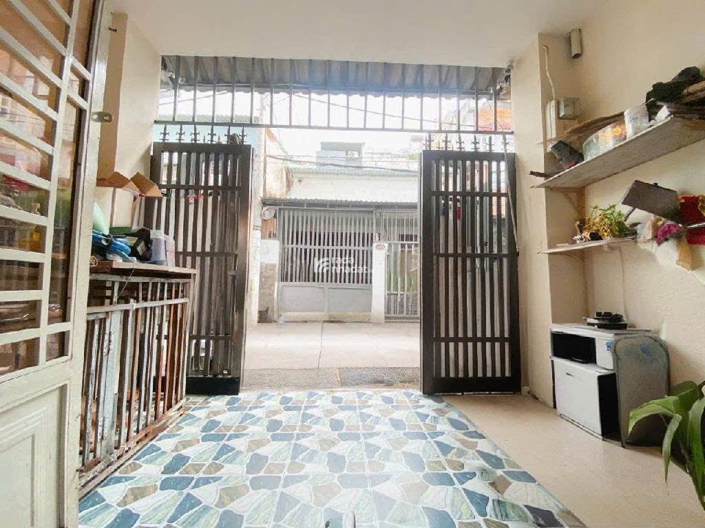 Nhà Phố 2 Tầng Đường Xe Hơi Tránh Nhau  Ra Nguyễn Thị Kiêu ( TA19) P Thới An Quận 12