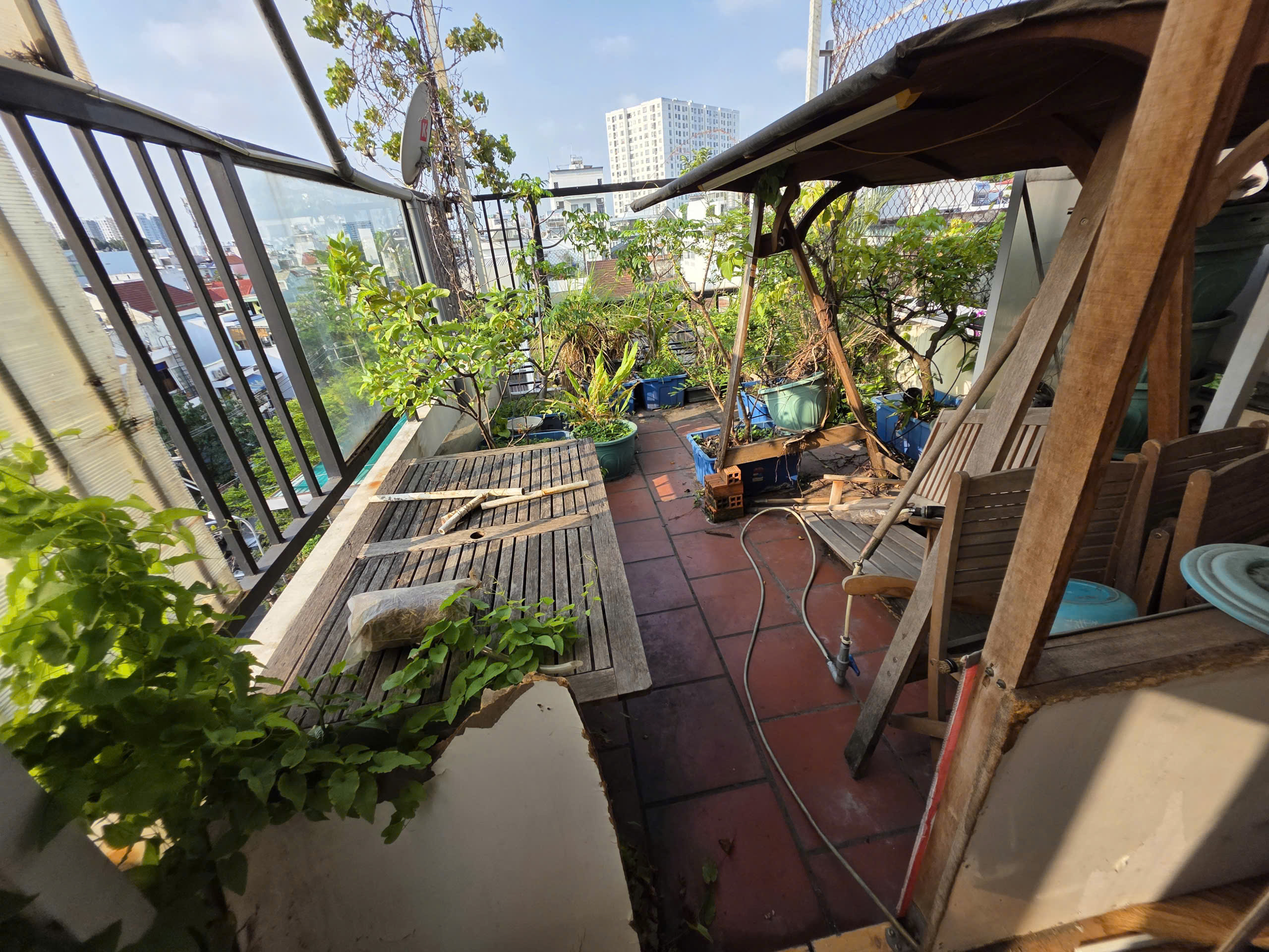 Mặt tiền đường Lê Niệm - khu họ Lê, 67m2, 4 tầng BTCT, 4PN, an ninh, Chỉ 12.3tỷ