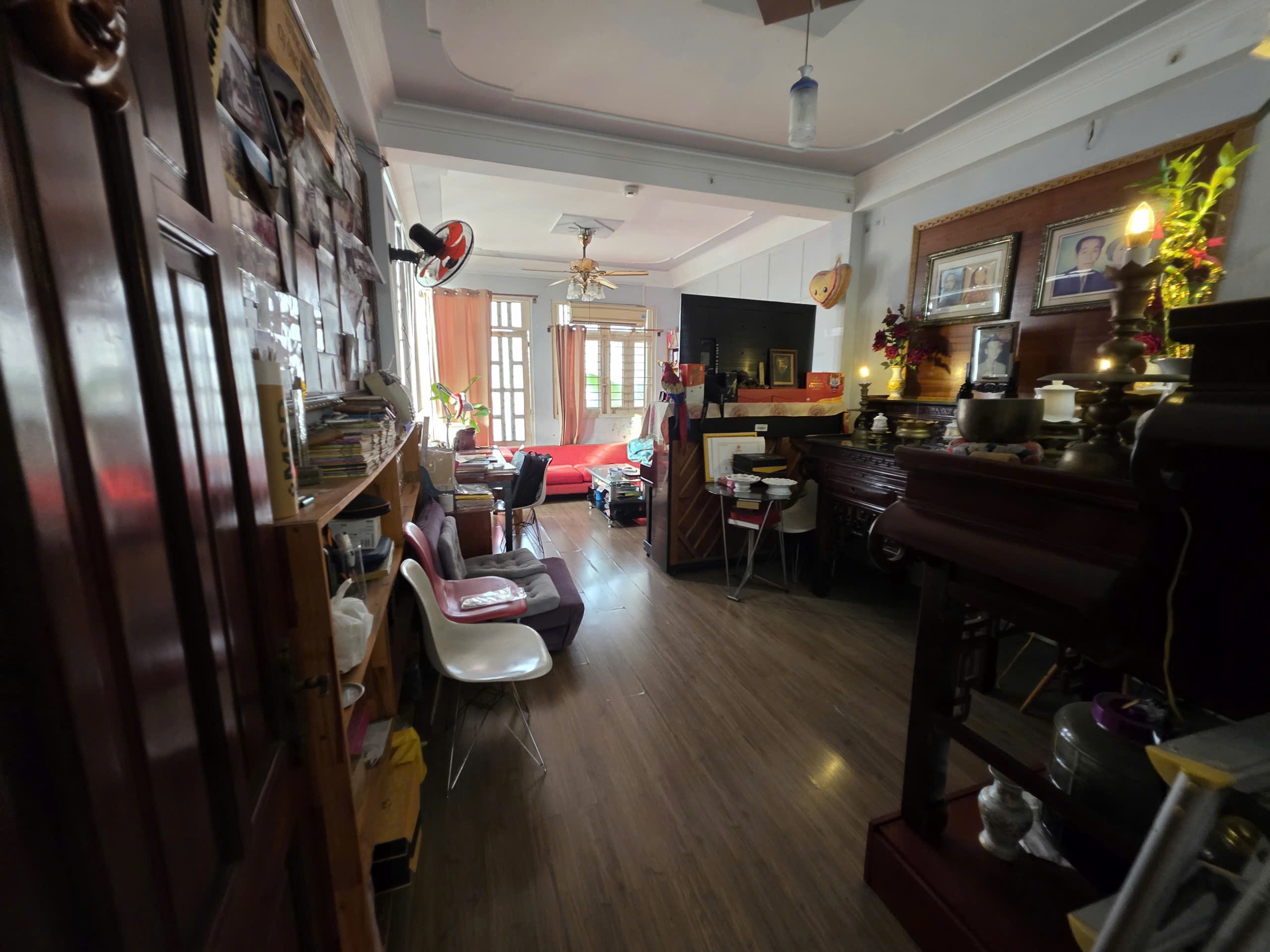 Mặt tiền đường Lê Niệm - khu họ Lê, 67m2, 4 tầng BTCT, 4PN, an ninh, Chỉ 12.3tỷ