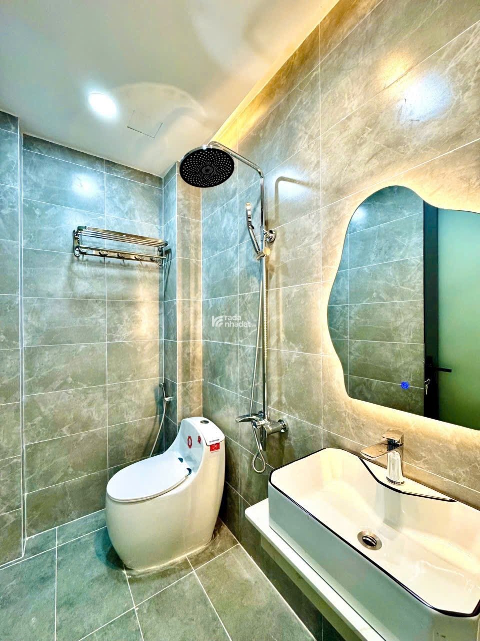 Gần mặt tiền Vạn Kiếp P3 Bình Thạnh - 34m2 - 3PN - 3tỷ300- SHR