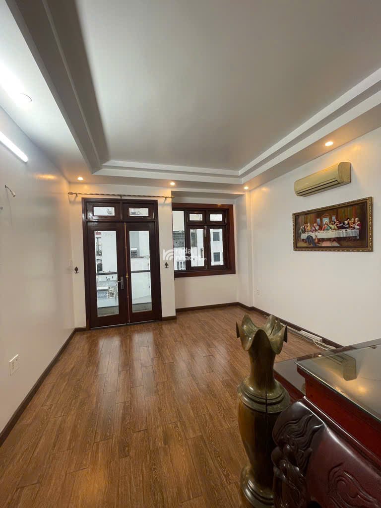 Nhà Phố 4 Tầng Nội Thất Gỗ Căm  Xe Diện Tích 76 m2  Lê Đức Thọ P 13 Q Gò Vấp