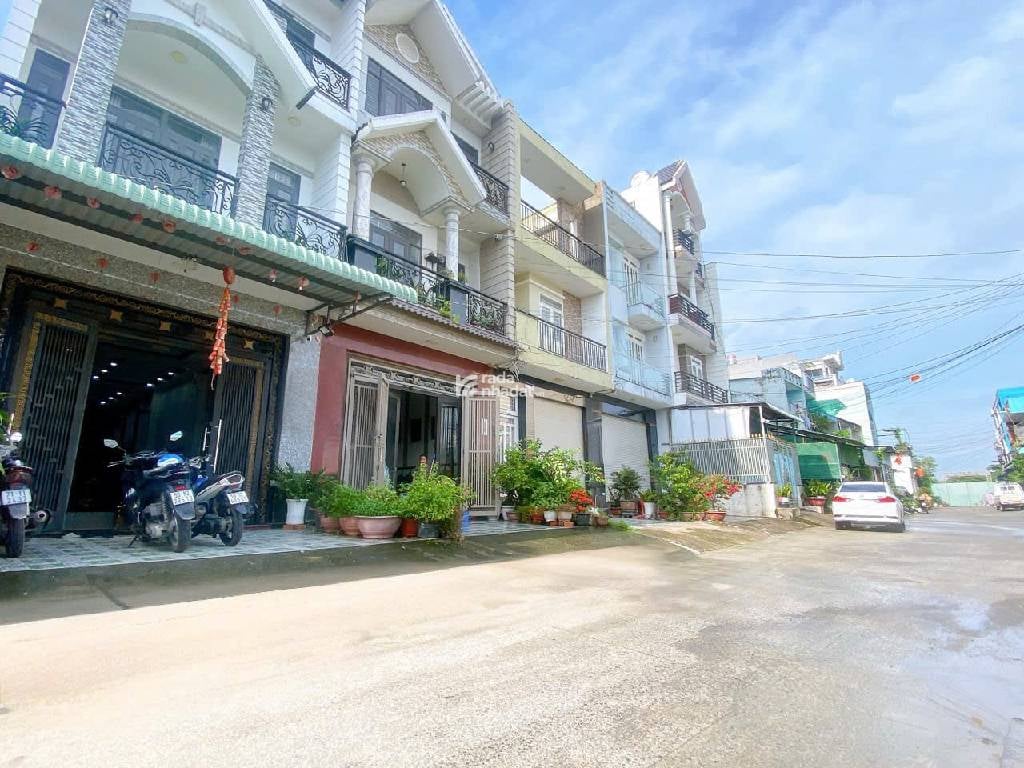 VỊ TRÍ ĐẸP - GẦN KHU TÊN LỬA BÌNH TÂN - HẺM 10M - 69M2 - XUNG QUANH NHÀ CAO TẦNG KIÊN CỐ