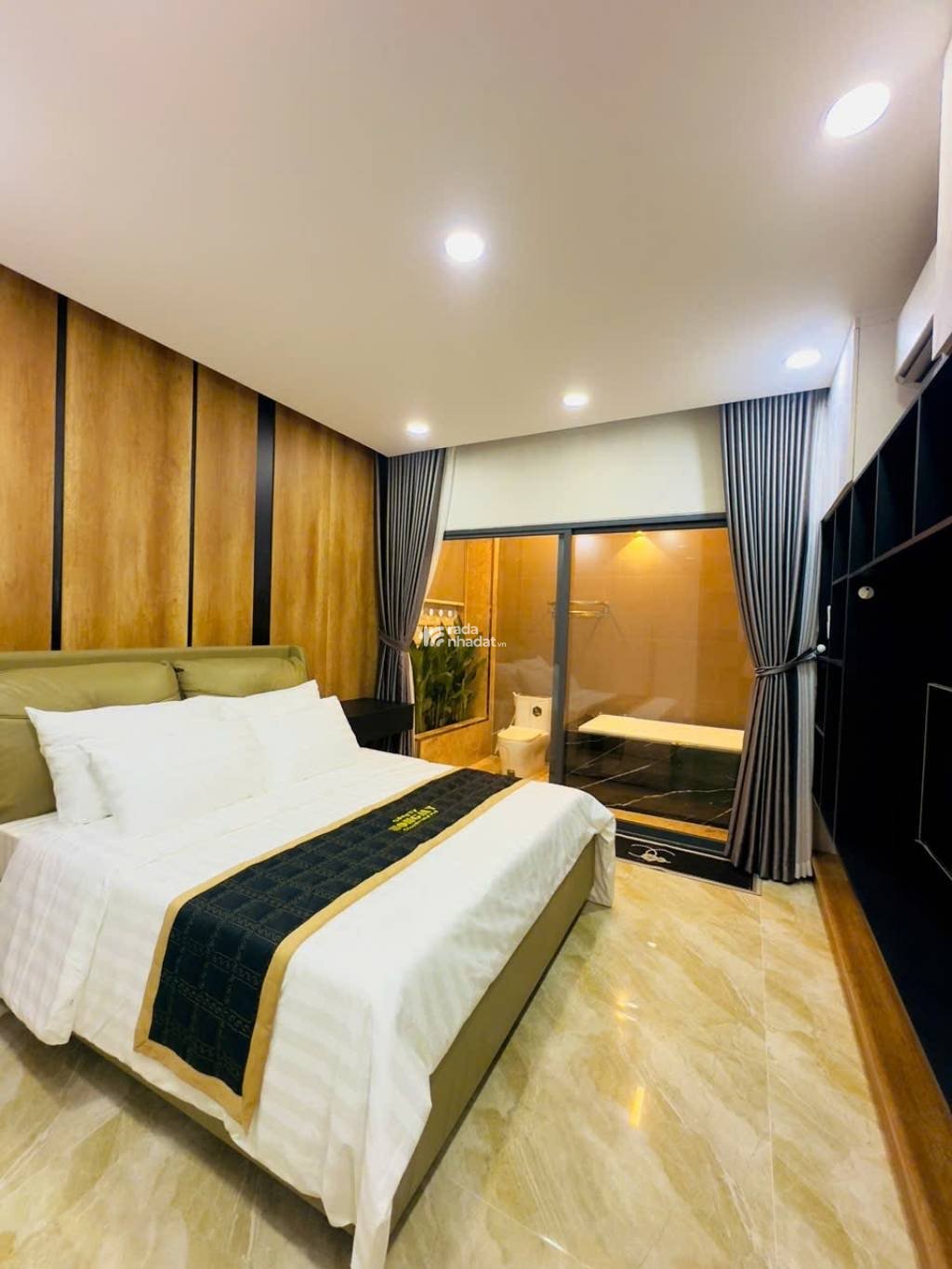 B.án N.hà Bạch Đằng- Dòng t.iền 45tr/tháng - 120m2 - 3 T.ầng - N.gang 6m - H.ẻm 7m - C.hỉ 21 T.ỷ TL