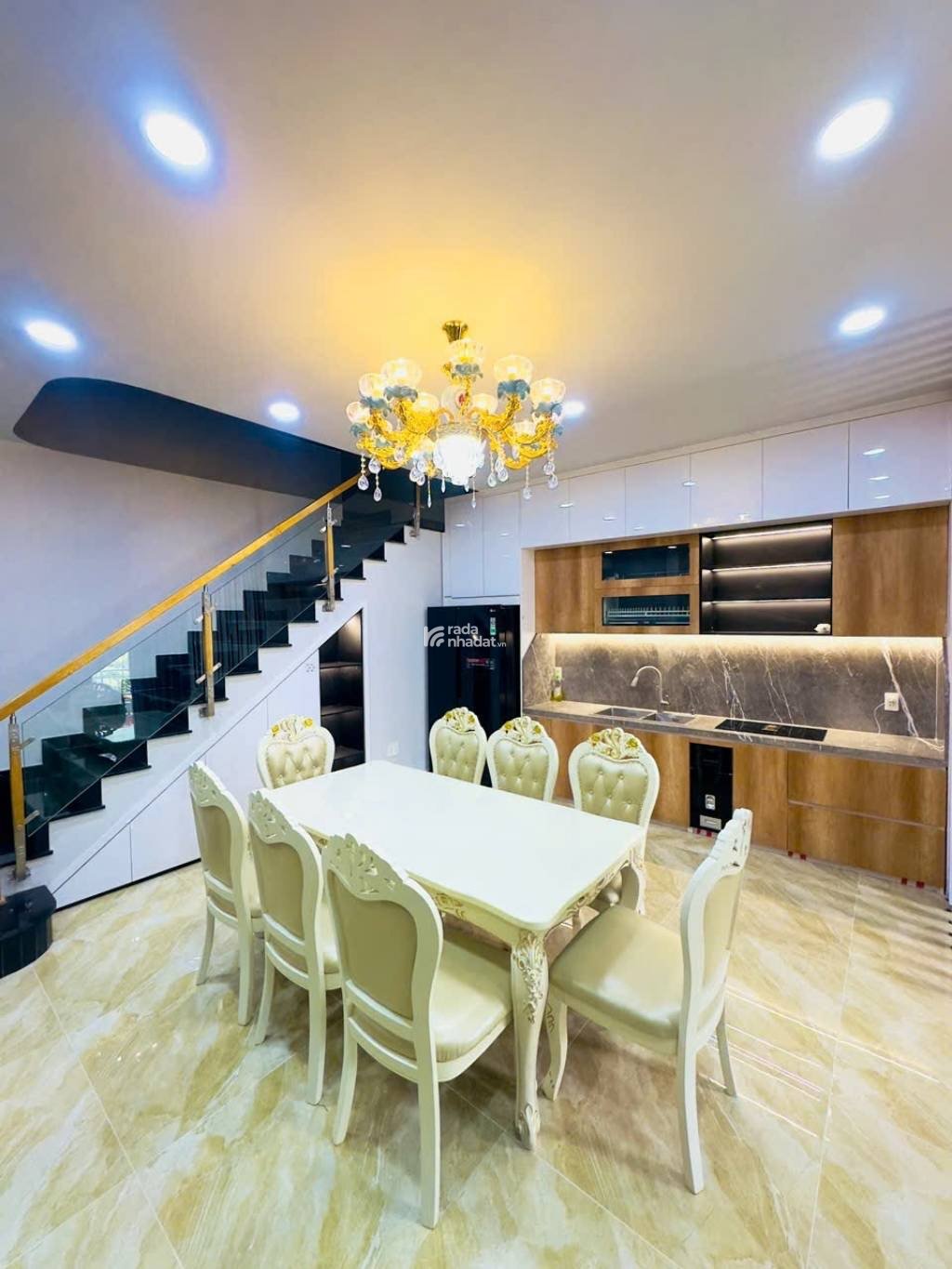 B.án N.hà Bạch Đằng- Dòng t.iền 45tr/tháng - 120m2 - 3 T.ầng - N.gang 6m - H.ẻm 7m - C.hỉ 21 T.ỷ TL