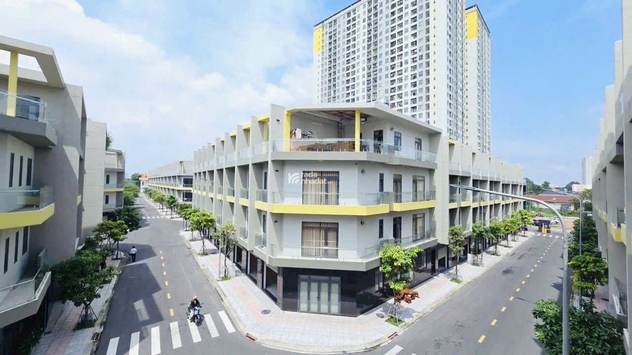 Nhà phố Dĩ An giá chỉ từ 7 tỷ, ngân hàng hỗ trợ vay 70%, chiết khấu ngay 4,55%