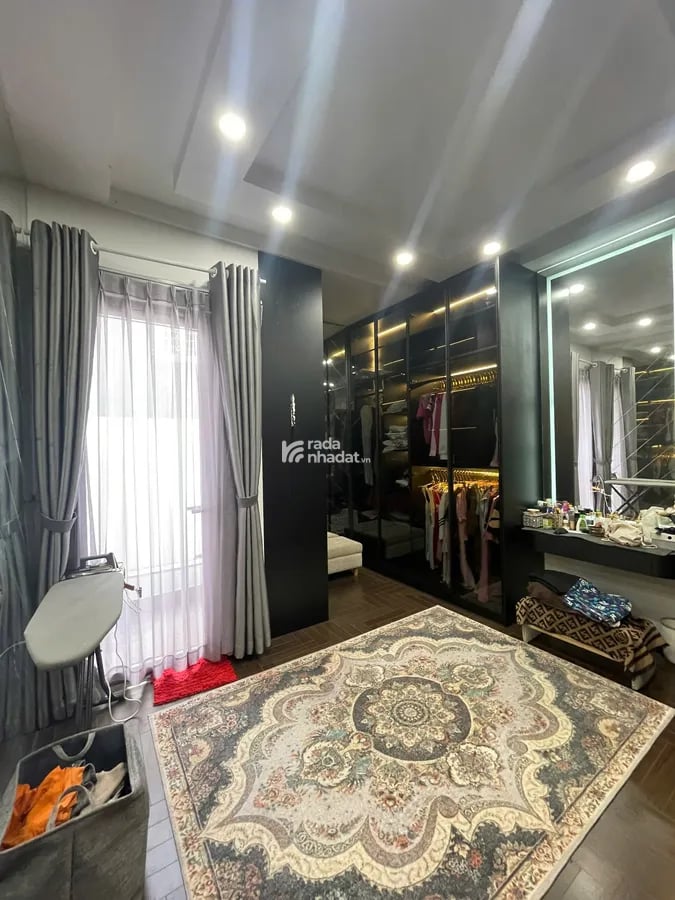 SIÊU PHẨM ĐỘC LẬP,TÂN QUÝ,TÂN PHÚ.LỀ ĐƯỜNG 6M,XE HƠI TRÁNH NHAU THOẢI MÁI GIÁ CHỈ 9.45 TỶ