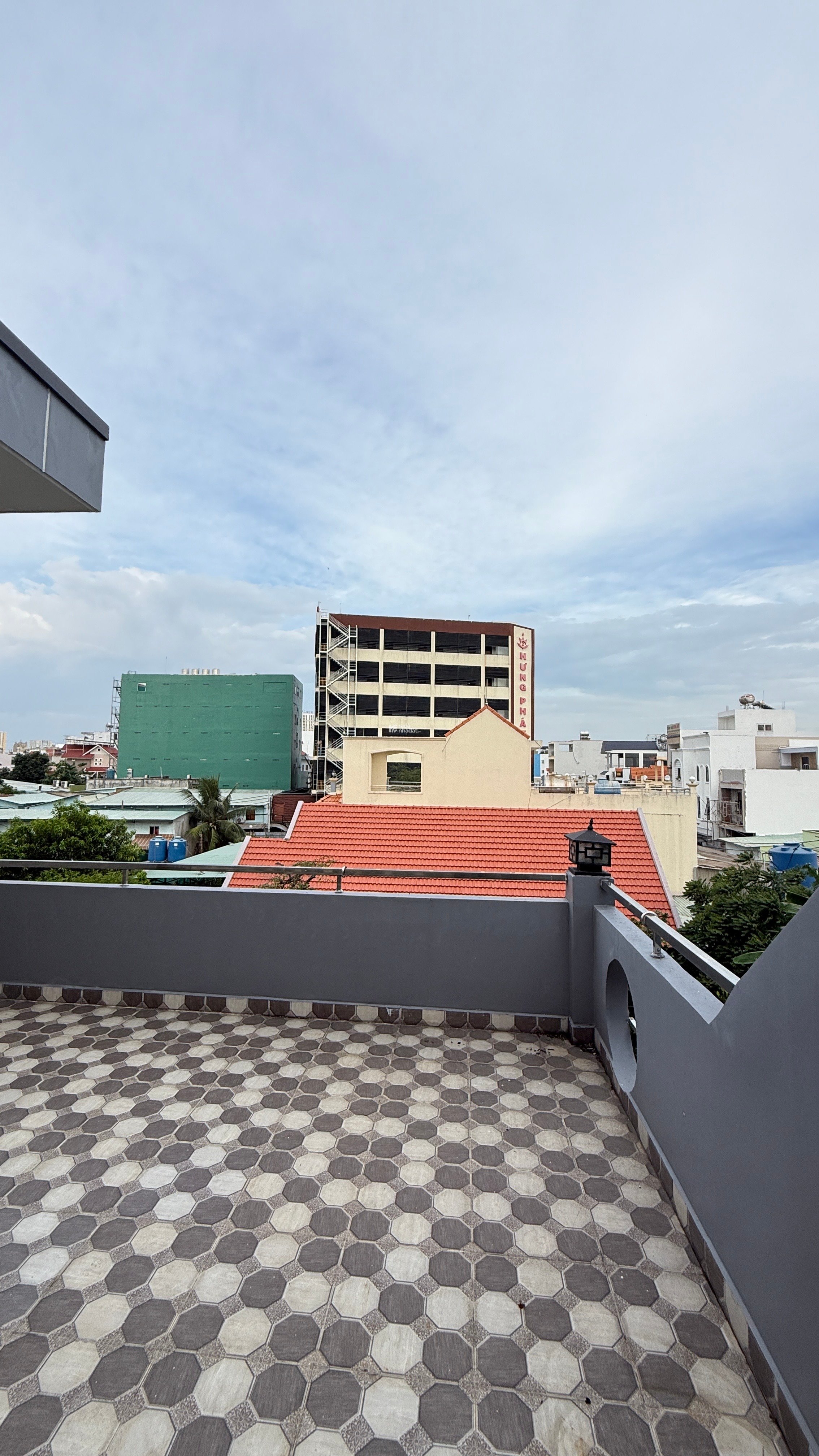 Bán Nhà đường Sinco Tên lửa, 225m2 ( 6.4 x 36 ) 6 Tầng Thang máy