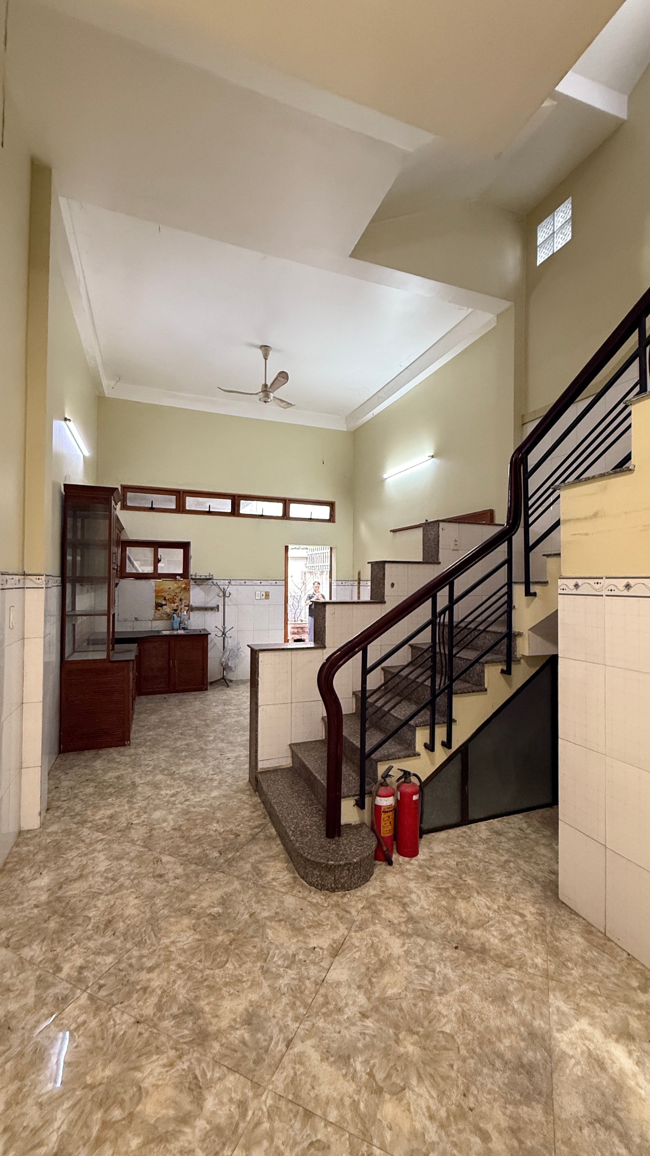 Bán Nhà đường Sinco Tên lửa, 225m2 ( 6.4 x 36 ) 6 Tầng Thang máy