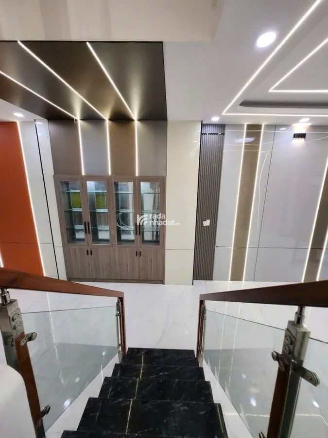 Nhà mới 4 tầng, full nội thất, Trần Quang Cơ, 48m2, 4PN, chỉ 6.45 tỷ TL