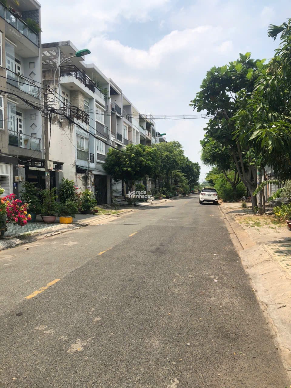 BÁN CHDV CAO CẤP KHU VIP TÊN LỬA 5TẦNG 22 PHÒNG ĐƯỜNG 10M THU NHẬP 84TR/THÁNG