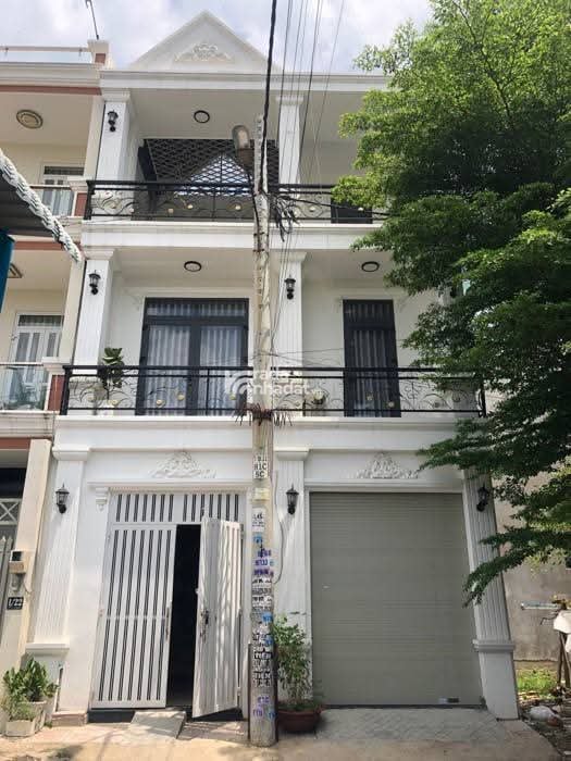  HÀNG NGỘP 2 MẶT TIỀN – QUẬN 11 