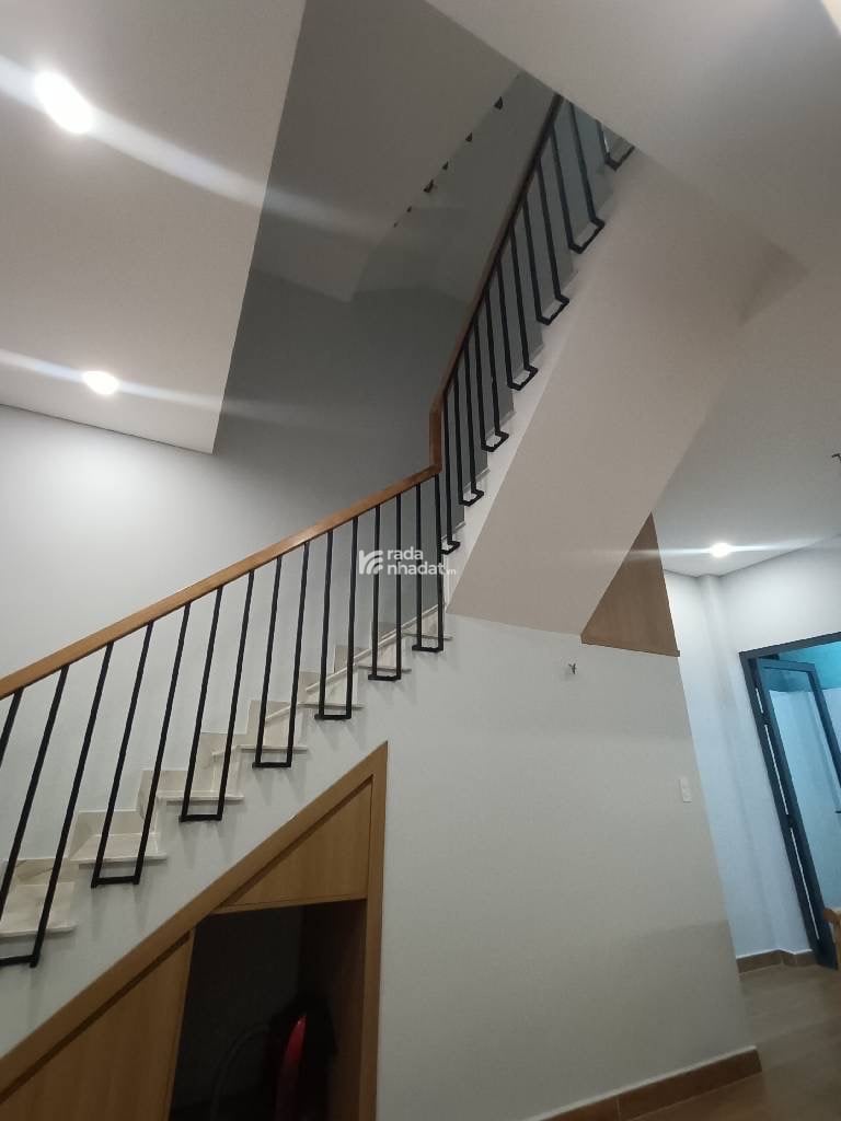 BÁN NHÀ 3 TẦNG MỚI XÂY, KDC NAM KHANG, 56M2, 6,3TỶ