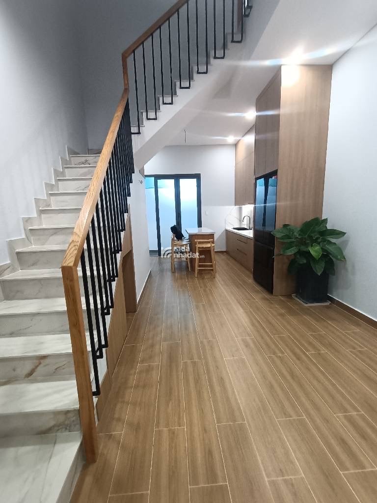 BÁN NHÀ 3 TẦNG MỚI XÂY, KDC NAM KHANG, 56M2, 6,3TỶ