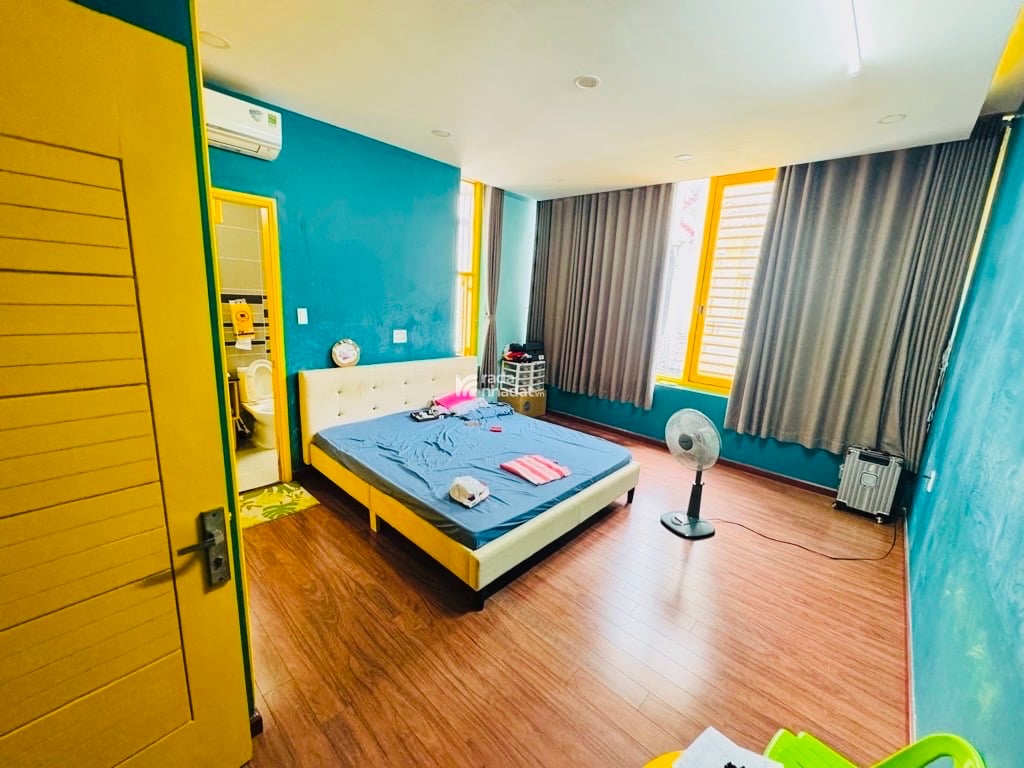 BÁN NHÀ LÔ GÓC 70m2 ,3 TẦNG - Ngang 6M - NHÀ ĐẸP 4PN , HXH - Đường Vườn Lài Gần Luỹ Bán Bích