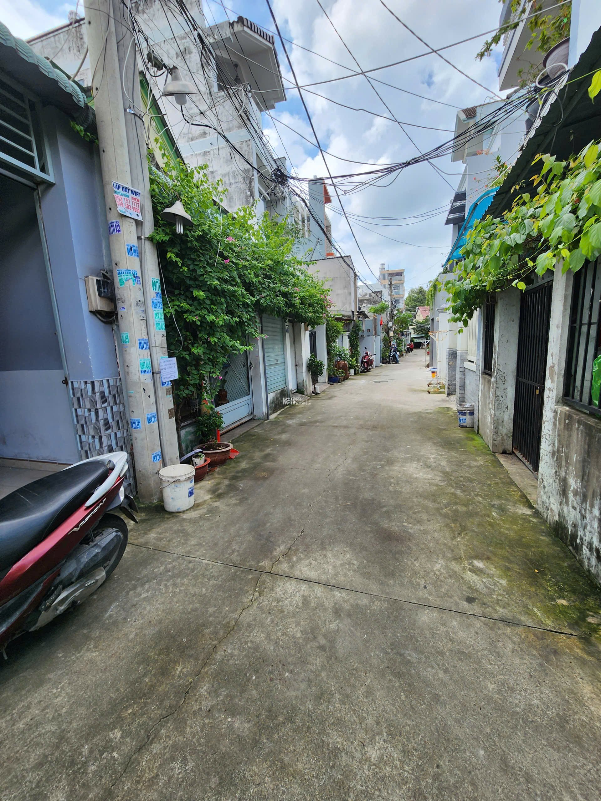  GIẢM CHÀO BÁN GẤP NHÀ C4 2 MT HXH THÔNG NHỈNH 4 TỶ SÁT TRỤC PHẠM VĂN ĐỒNG- LINH TÂY THỦ ĐỨC