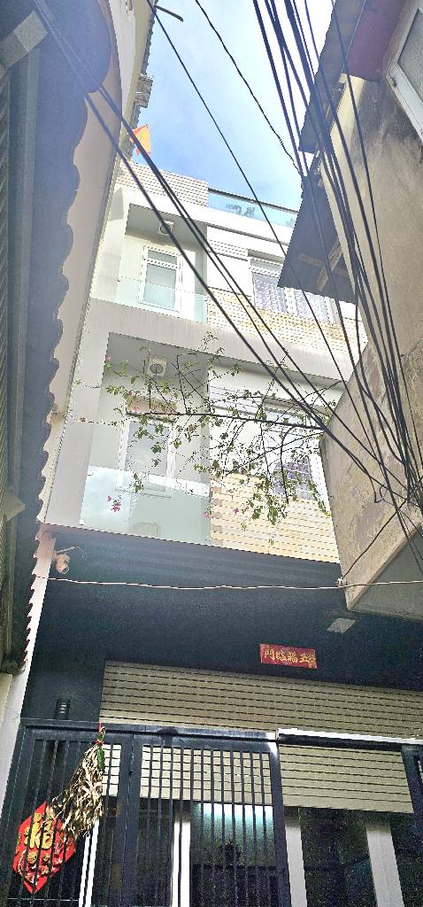 BÁN NHÀ NGAY CHỢ PHÚ LÂM - CÁCH MT 1 CĂN - NHÀ 4 TẦNG KIÊN CỐ - NỞ HẬU
