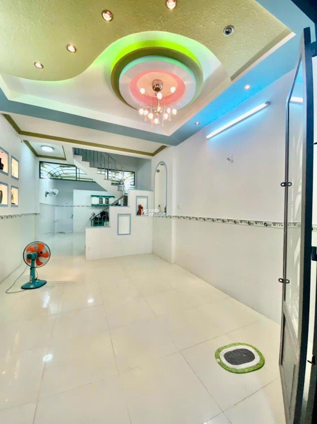 2 TẦNG - MỚI ĐẸP -KHU VÍP HÒA BÌNH -P.5- QUẬN 11 -DT: 3.9*13M- 5 TỶ 95