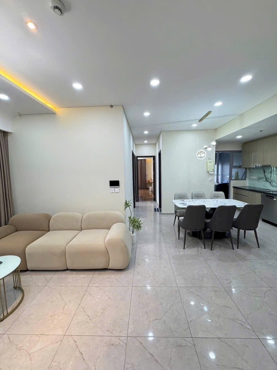 Celesta Rise - Cho thuê căn hộ 3PN2WC -  23 triệu/tháng - Full NT đẹp - 105m2