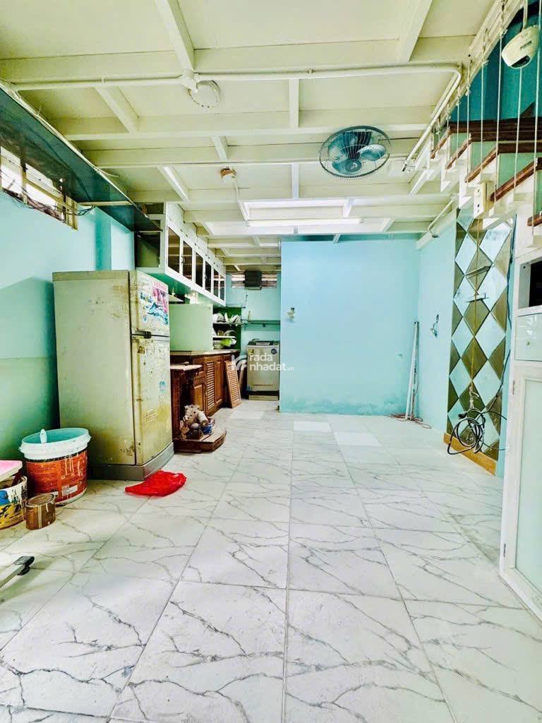 HIẾM- PHÚ NHUẬN- 20M2- 2 TẦNG 2 PHÒNG NGỦ- 3 MẶT HẺM - CHỈ NHỈNH 2 TỶ