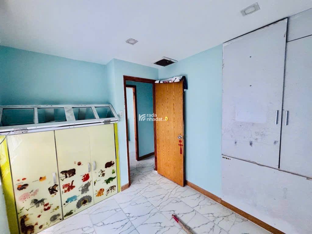 HIẾM- PHÚ NHUẬN- 20M2- 2 TẦNG 2 PHÒNG NGỦ- 3 MẶT HẺM - CHỈ NHỈNH 2 TỶ