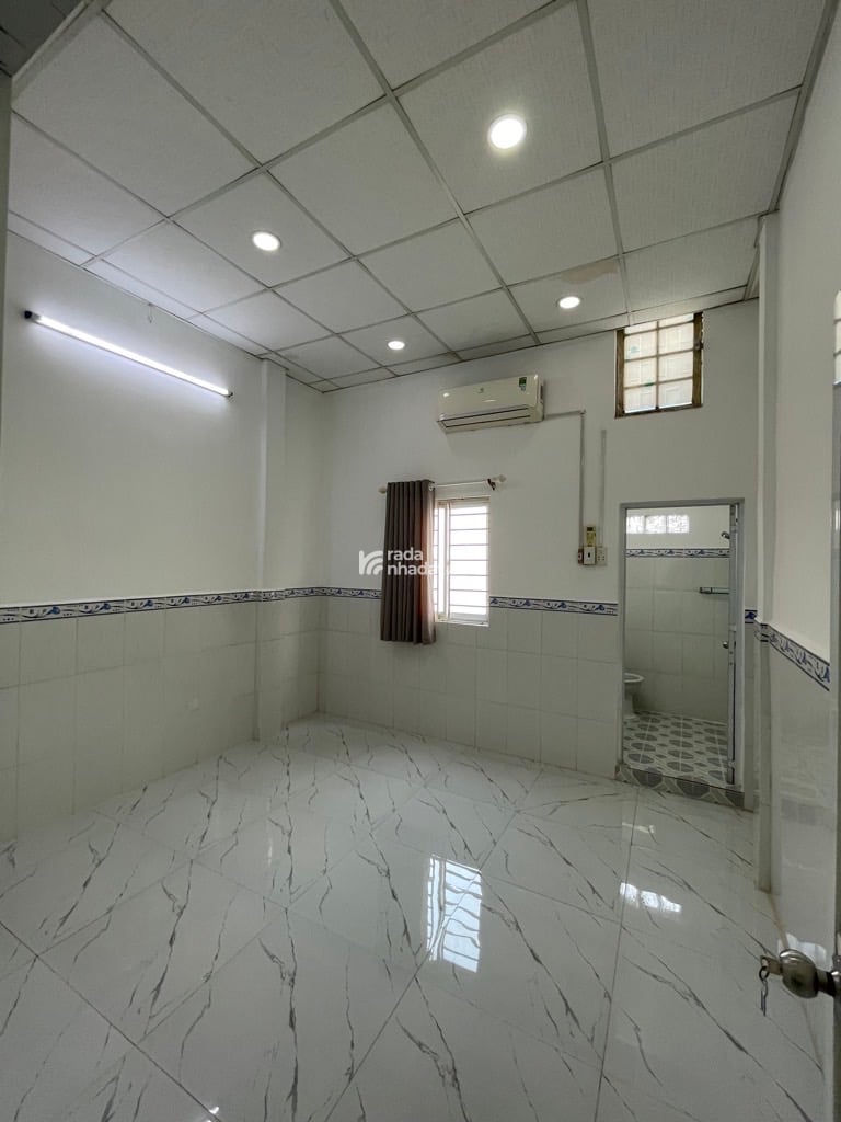 SIÊU PHẨM BÀ HOM HXH ĐỖ CỬA 30m RA MẶT TIỀN . 47m2. CHỈ 4T740. 