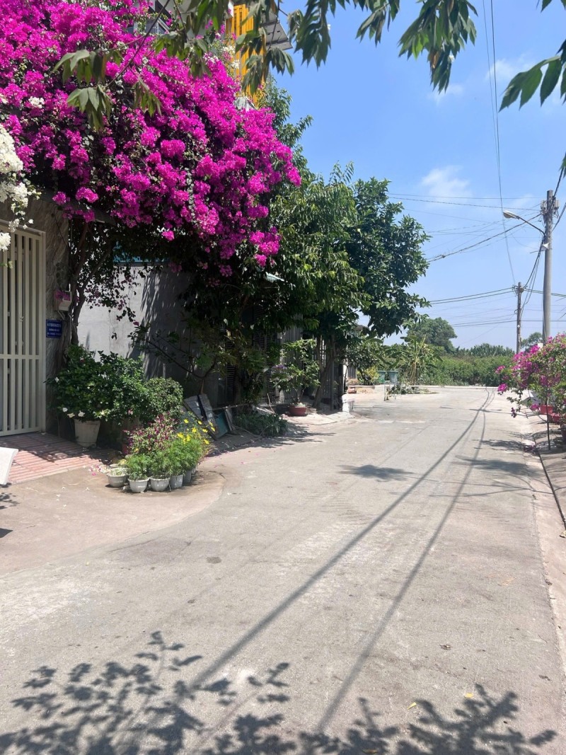 Bán Nhà Gò Cát Phú Hữu - 3PN (Có PN Trệt) - Đường Ô Tô Bàn Cờ - Giá Chỉ 4.6 Tỷ
