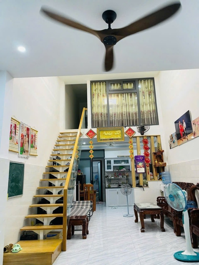 Bán Nhà Gò Cát Phú Hữu - 3PN (Có PN Trệt) - Đường Ô Tô Bàn Cờ - Giá Chỉ 4.6 Tỷ
