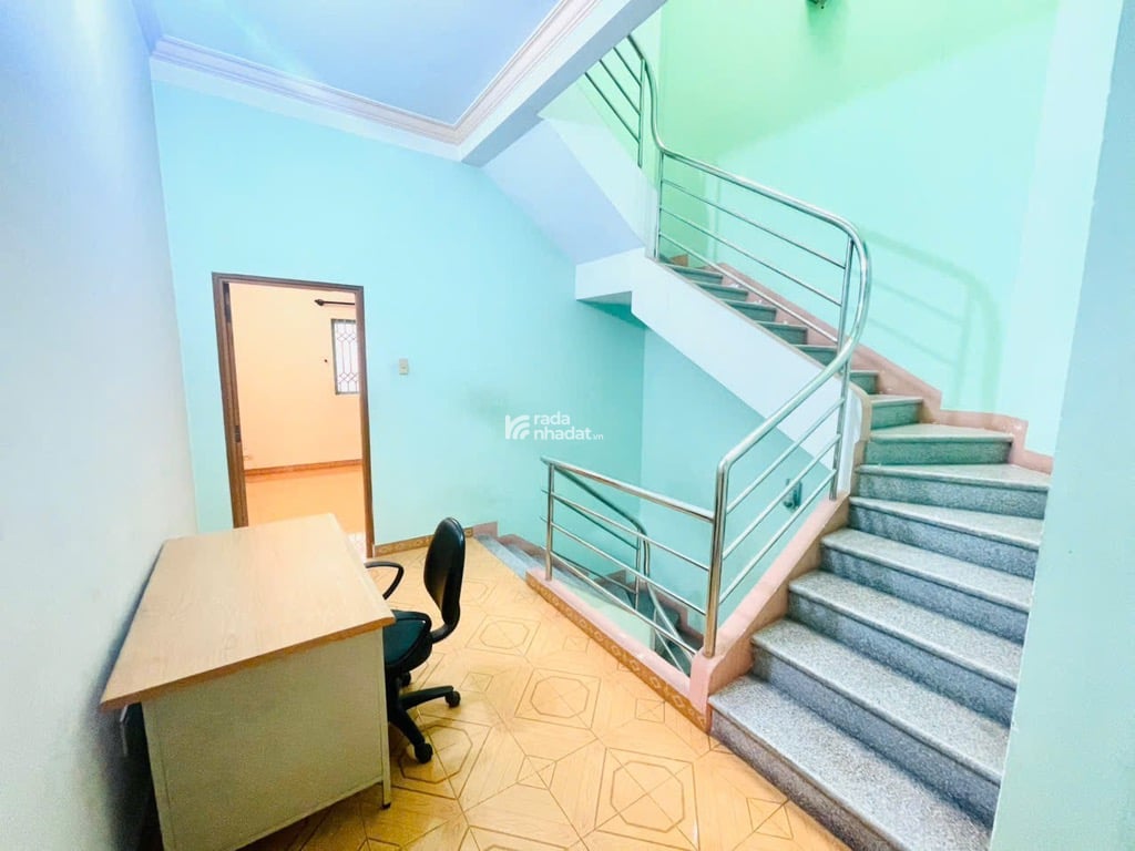 SIÊU PHẨM NGAY PHỔ QUANG - VIP SÂN BAY - CHỦ HỢP TÁC - 3 TẦNG GẦN MẶT TIỀN - 64M2 (4.2x15.5)