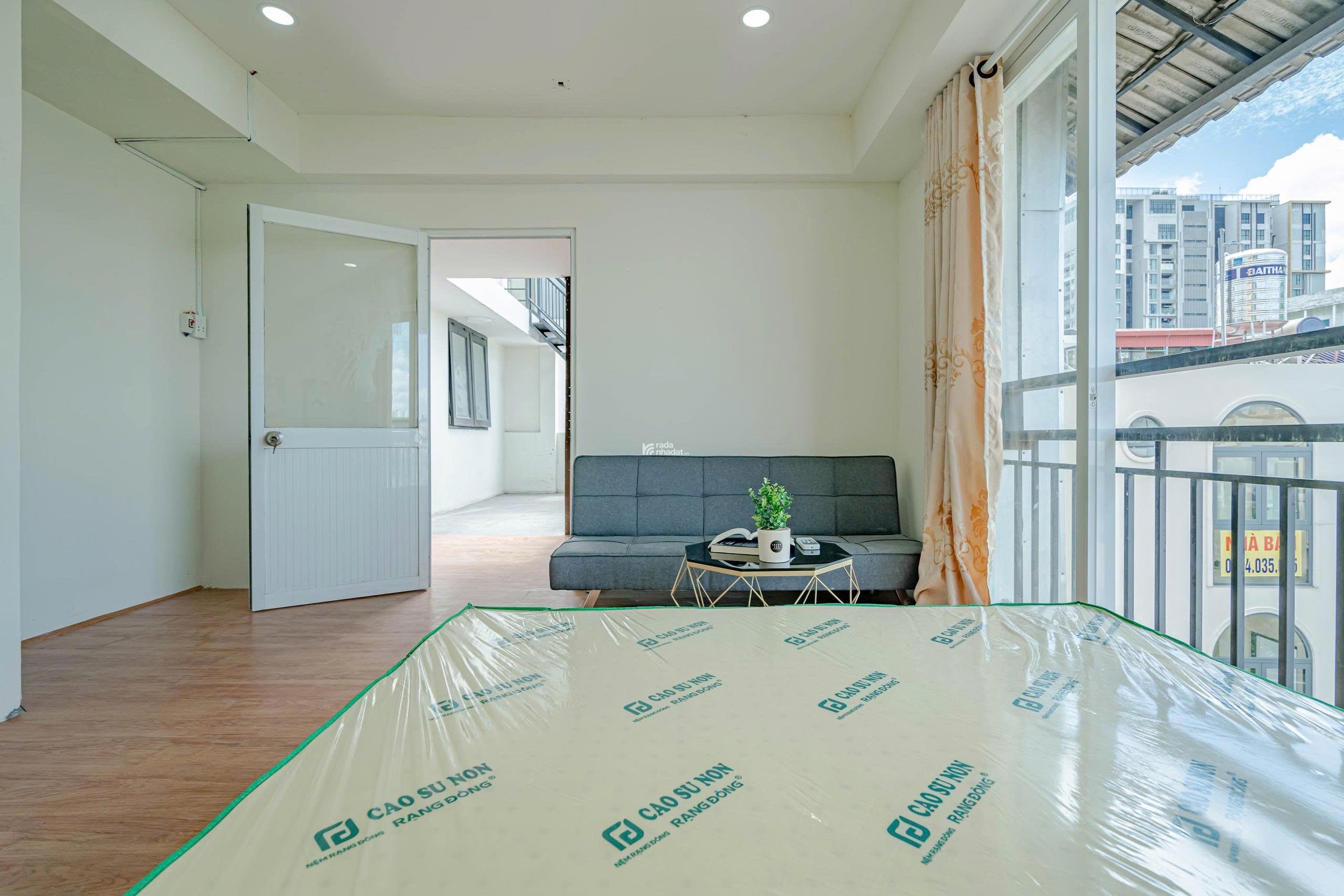 Căn Hộ 1 Phòng Ngủ Quận 1 Có Ban Công Gần Bùi Viện, Đại học Văn Lang