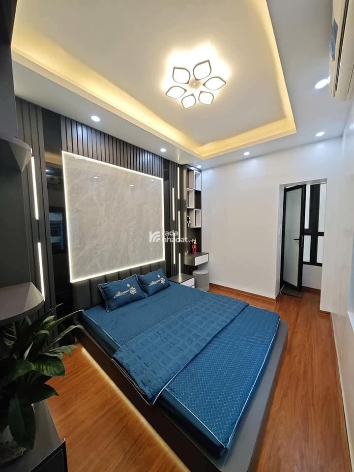 Chính chủ bán CH: 126m2, 3 ngủ, giá 7.5 tỷ ở mặt đường Nguyễn Chí Thanh. LH 0949 035 *** (102)