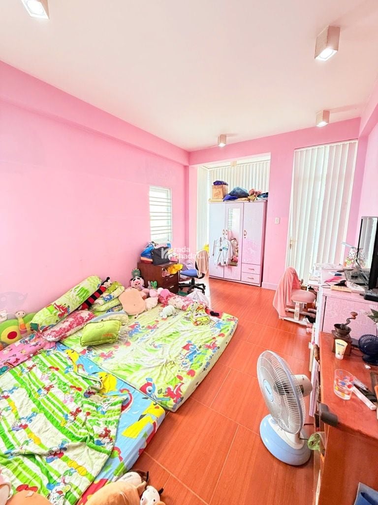 NHÀ GÓC 2 MẶT TIỀN KINH DOANH - 4 TẦNG - 72M2 - GẦN GA T3 - 15 TỶ 500