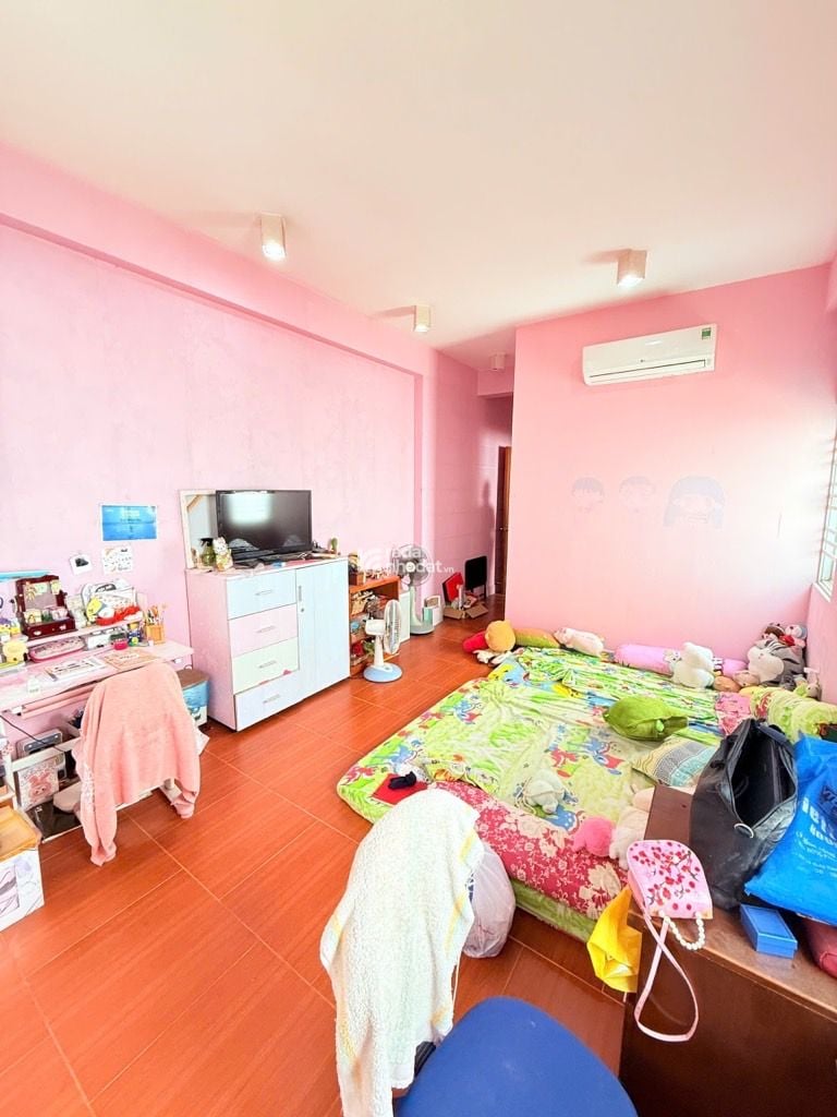 NHÀ GÓC 2 MẶT TIỀN KINH DOANH - 4 TẦNG - 72M2 - GẦN GA T3 - 15 TỶ 500